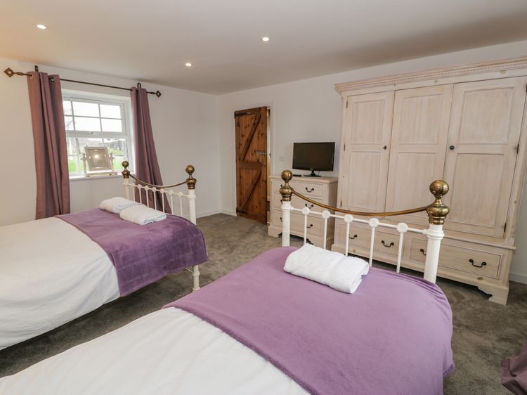 Bodrual Cottage, listing photograph 12