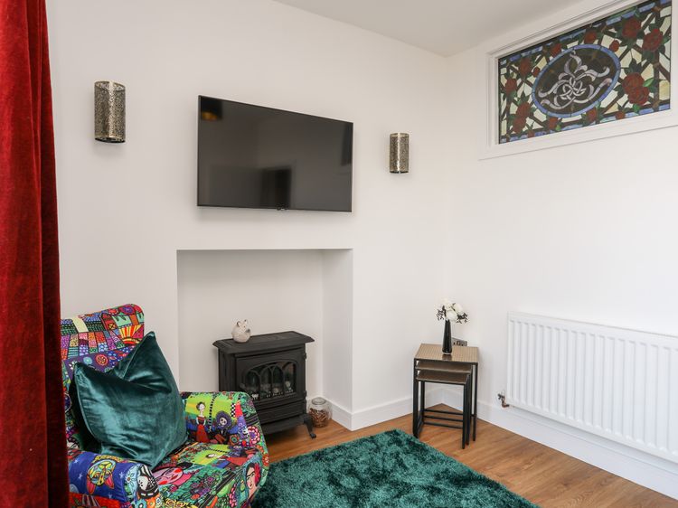 The Nook, listing photograph 6