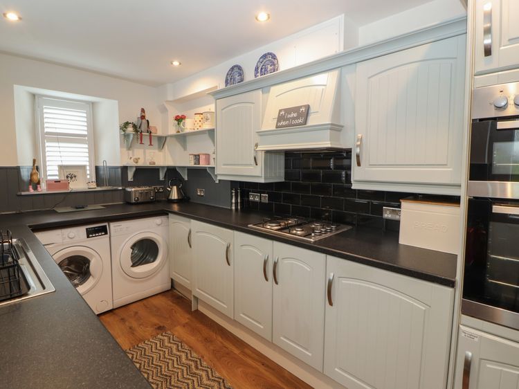 Snowflake Cottage, listing photograph 9