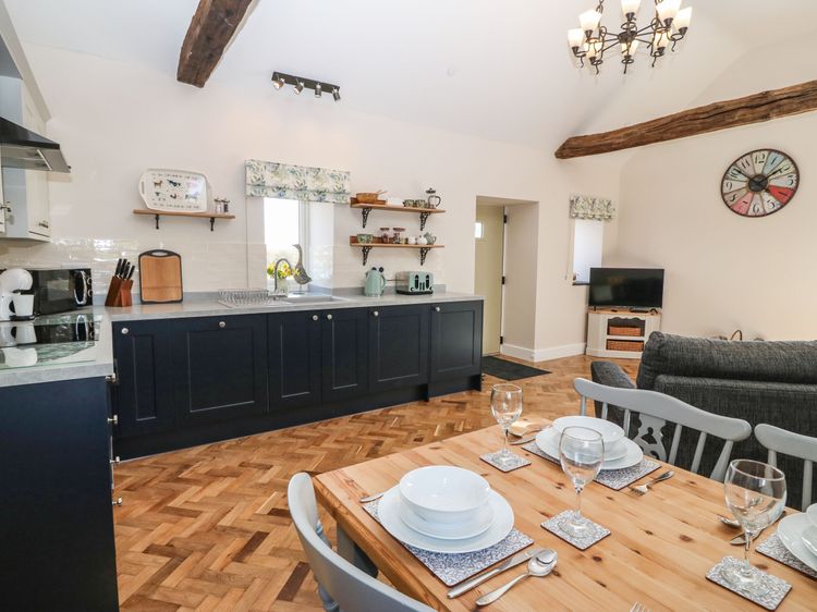 Pip's Barn, listing photograph 10