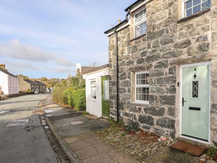 Ty Eiddew (Ivy House), listing photograph 2