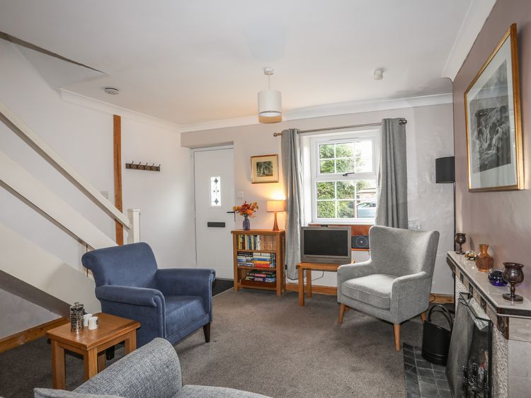 Ty Eiddew (Ivy House), listing photograph 3