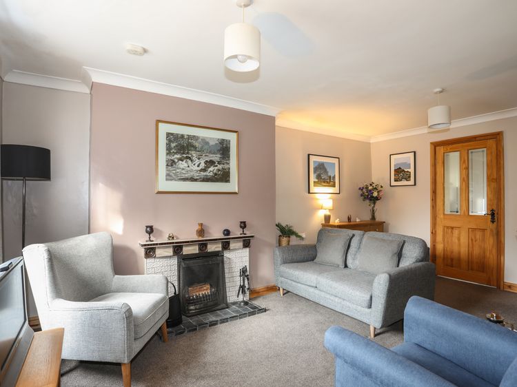 Ty Eiddew (Ivy House), listing photograph 5