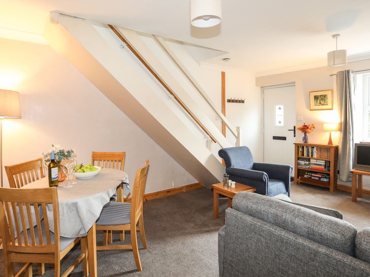 Ty Eiddew (Ivy House), listing photograph 7