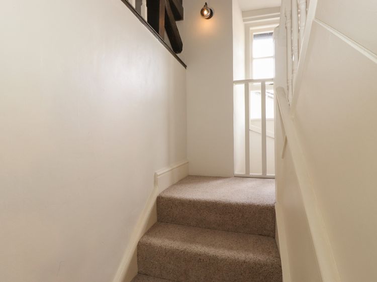 Caton Lane House, listing photograph 11