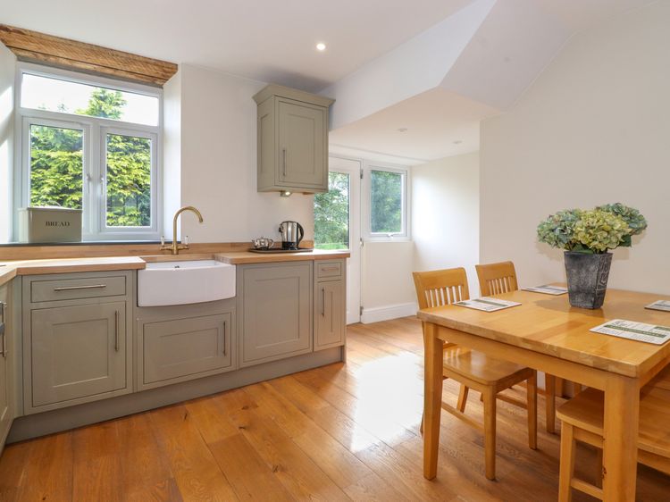 Hannah's Cottage, listing photograph 9