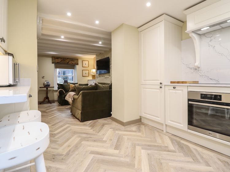 14 Crown Lane, listing photograph 6