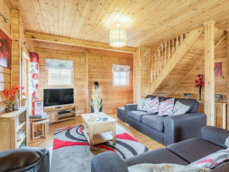 Robin Lodge, listing photograph 4