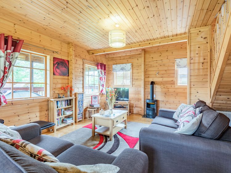 Robin Lodge, listing photograph 5