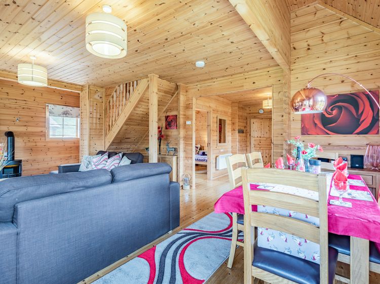 Robin Lodge, listing photograph 7