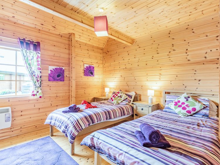 Robin Lodge, listing photograph 12