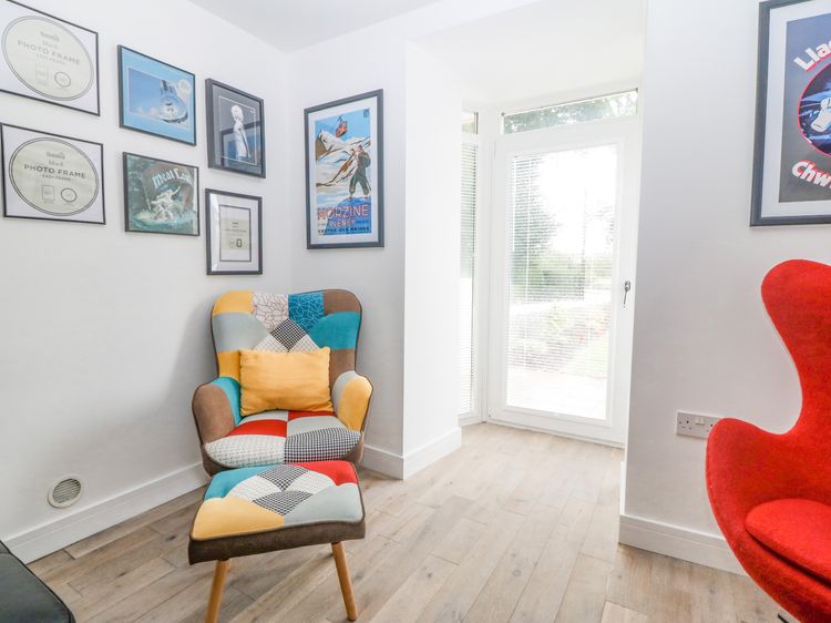 Bryn Tirion, listing photograph 7
