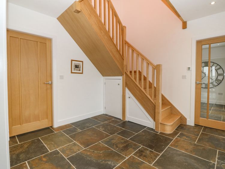 Bryn Tirion, listing photograph 12