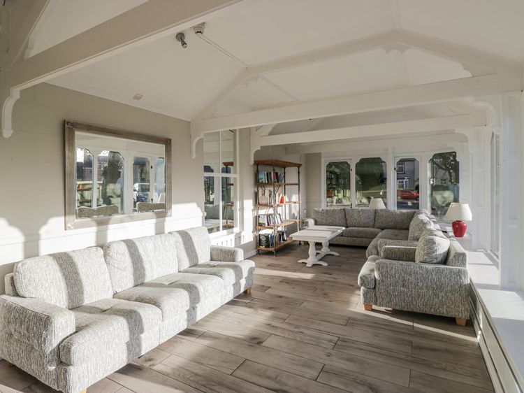 Valley View, listing photograph 9