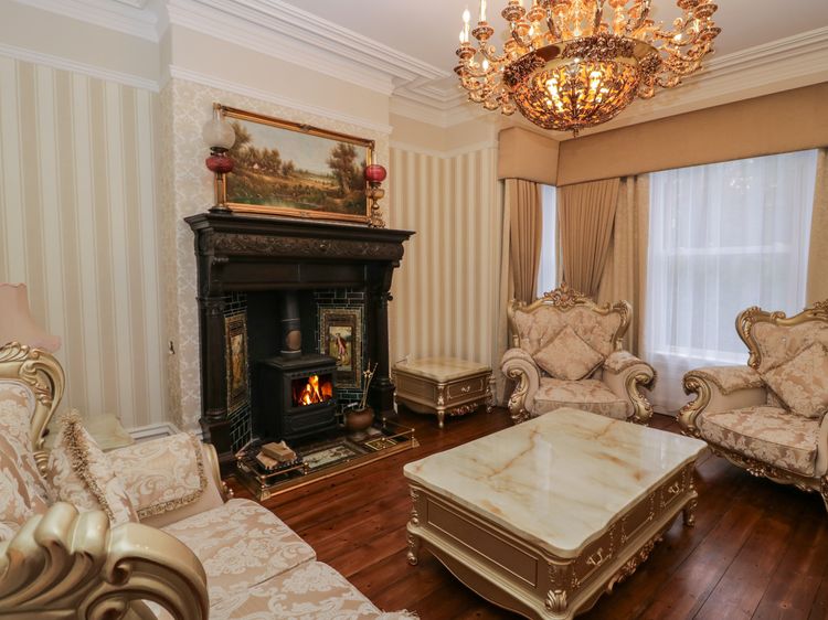 Beechgrove Manor