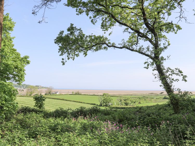 Llys y Graig, listing photograph 10