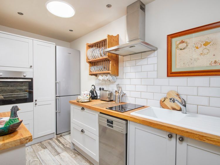 Love Nest, listing photograph 4