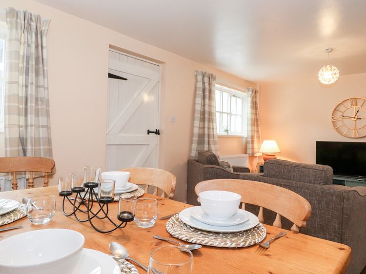Swallows Nest Cottage, listing photograph 8