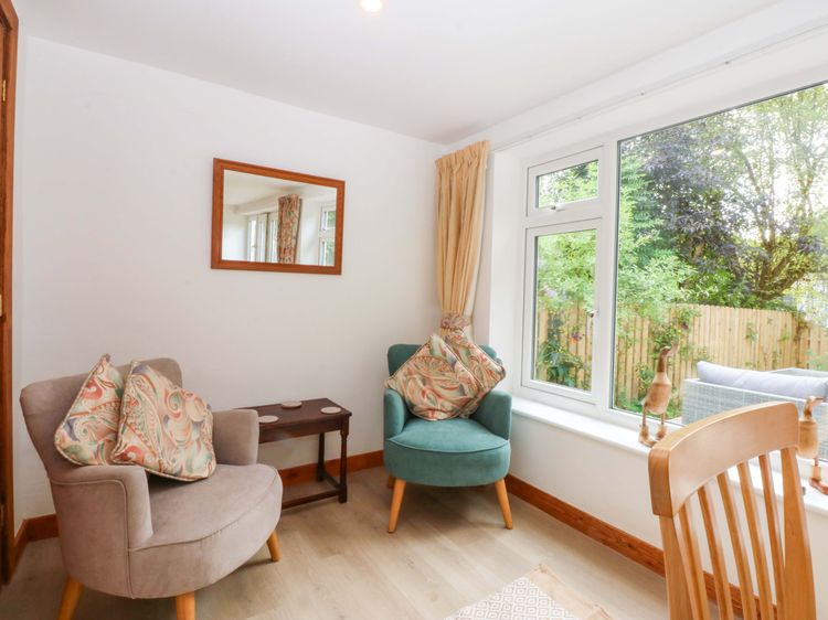 Cromlech Cottage at Cromlech Manor Farm, listing photograph 11