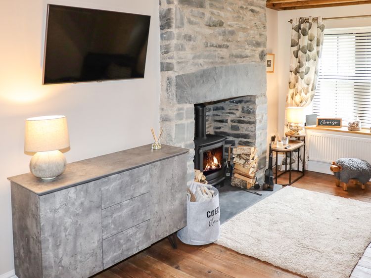 Glan William, listing photograph 4