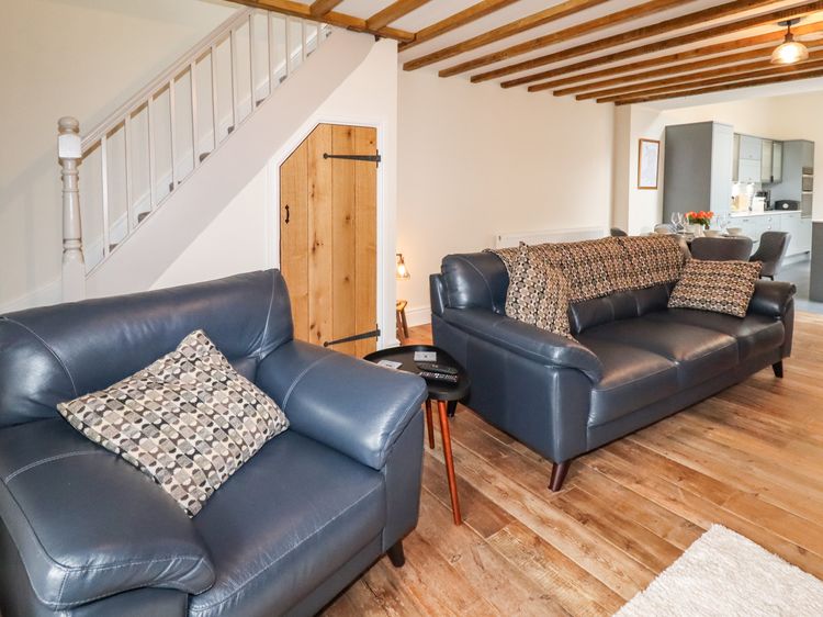 Glan William, listing photograph 6