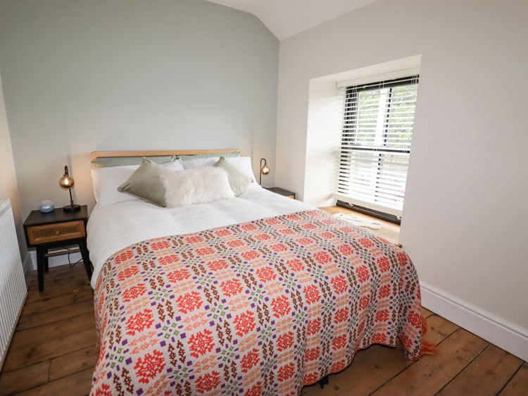 Glan William, listing photograph 11