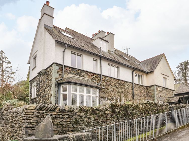 Connie's Cottage, listing photograph 2