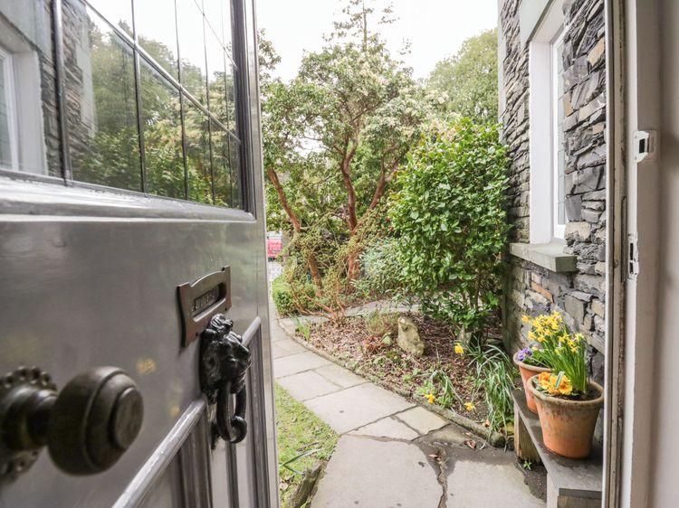 Connie's Cottage, listing photograph 4