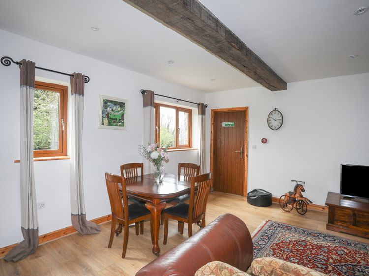 Long Cottage, listing photograph 4