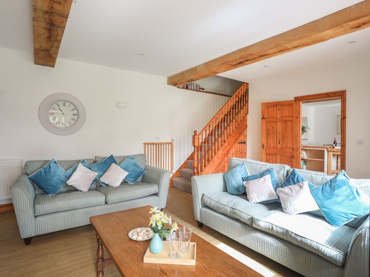 Long House, listing photograph 4