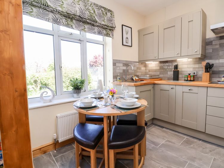 3 Rhyd Drive, listing photograph 11