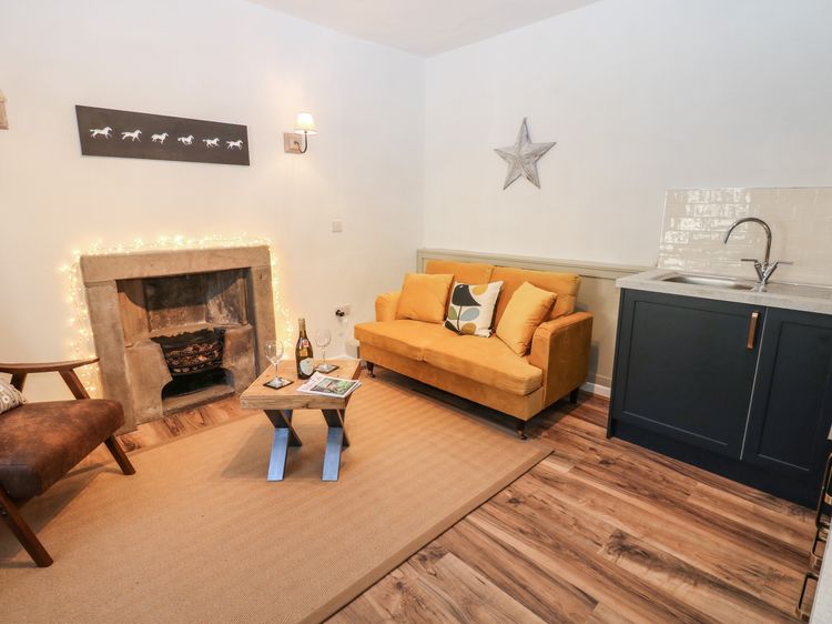 Teal Cottage, listing photograph 4