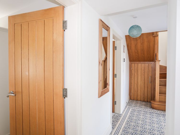 Gwalia Cottage, listing photograph 11