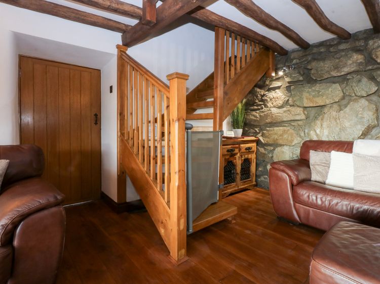 Ty'n-Y-Ffynnon Cottage, listing photograph 8