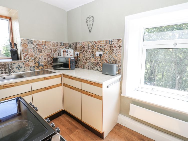 Joyces Cottage, 2 Brown Hill, listing photograph 8