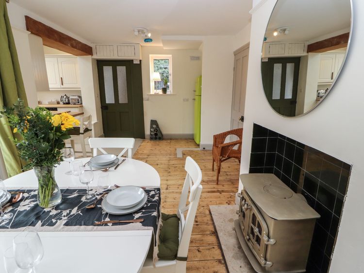 Beech Croft, listing photograph 8