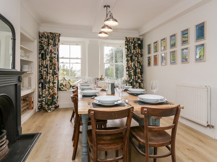 Penny Bridge House, listing photograph 3