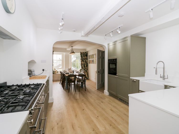 Penny Bridge House, listing photograph 4