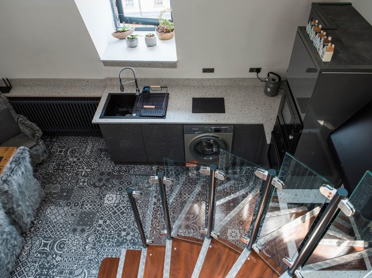 The Penthouse, listing photograph 10