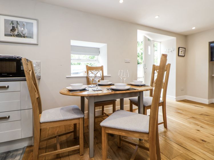 Sunbird Cottage, listing photograph 11