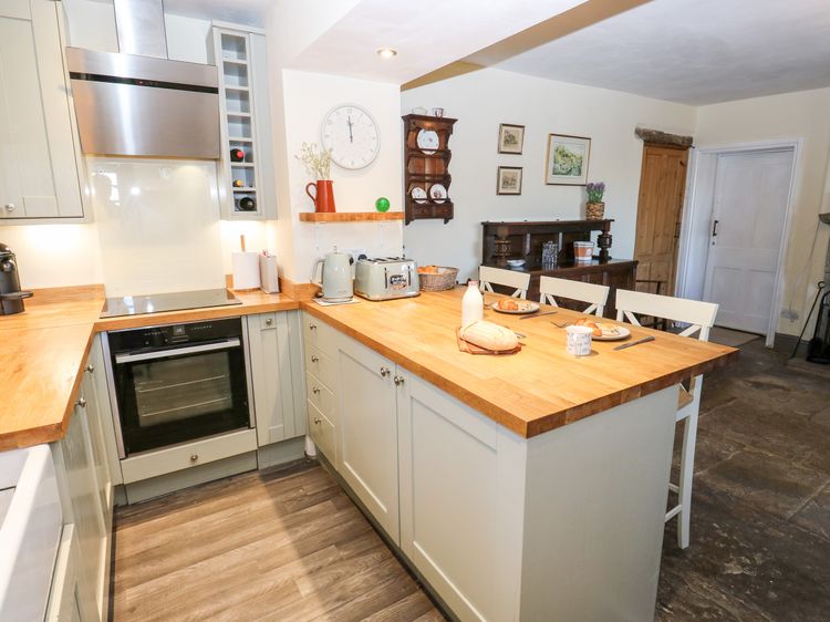 Hope View House, listing photograph 11
