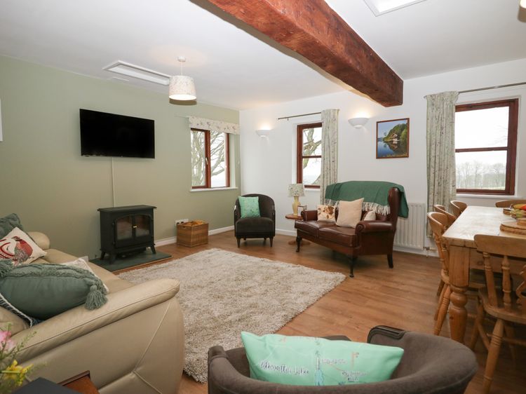 Winder Green, listing photograph 3
