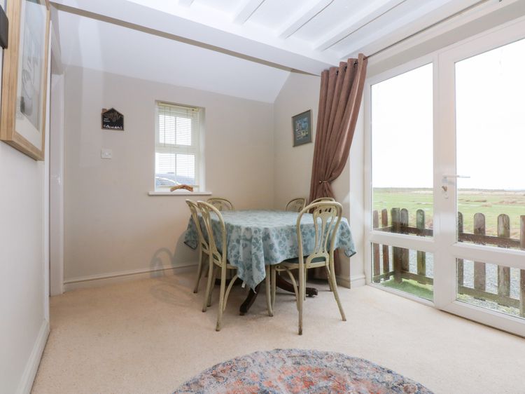Oak Cottage, listing photograph 6