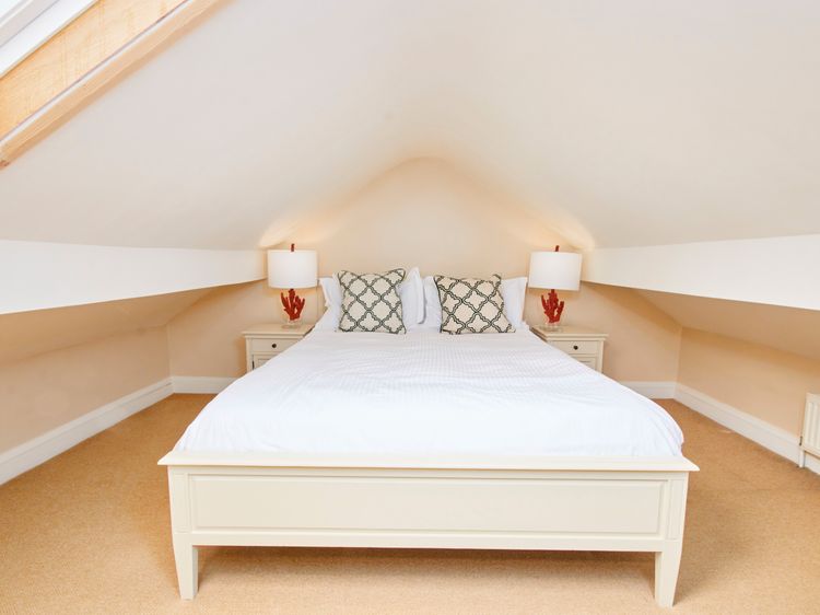 North Lodge, listing photograph 9