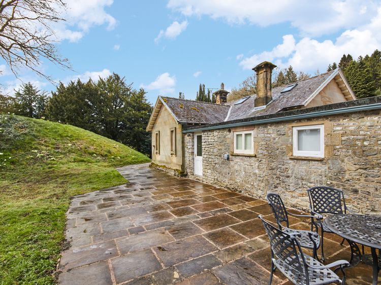 North Lodge, listing photograph 11