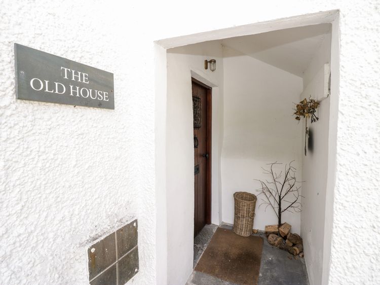 The Old House, listing photograph 2