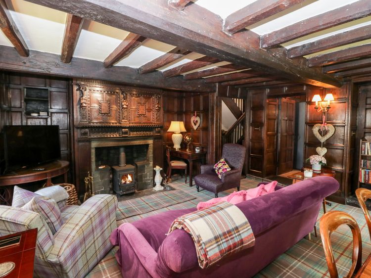 The Old House, listing photograph 3