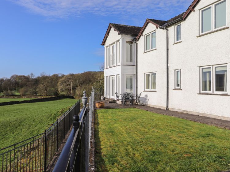 Chase View, listing photograph 3