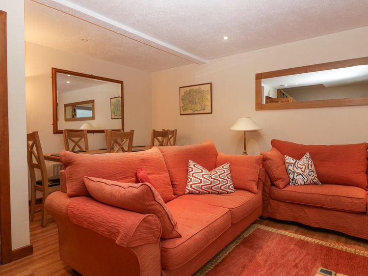 Fairfield View, listing photograph 6