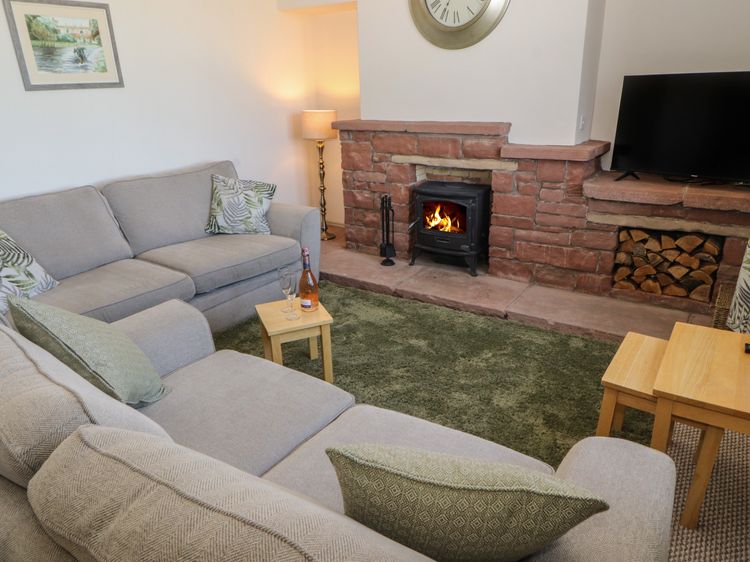 Rose Bank Cottage, listing photograph 4